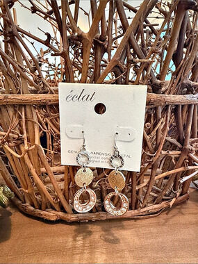 Eclat Crystal Drop Earrings